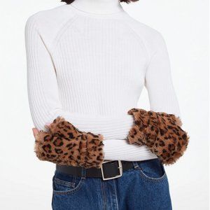 Apparis Ariel Faux-Fur Fingerless Leopard Print Gloves Brand New with Tags
